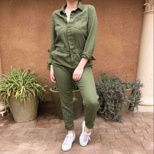 Women’s Vintage Army Green Coveralls size 4-6